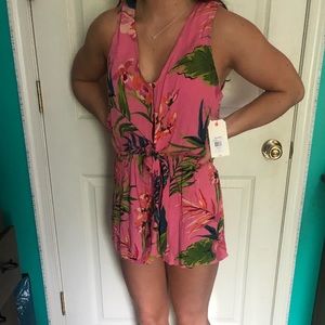 BILLABONG romper (brand new)
